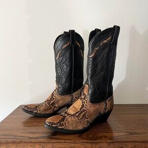 vintage Code West snakeskin & leather cowboy boots 🍒